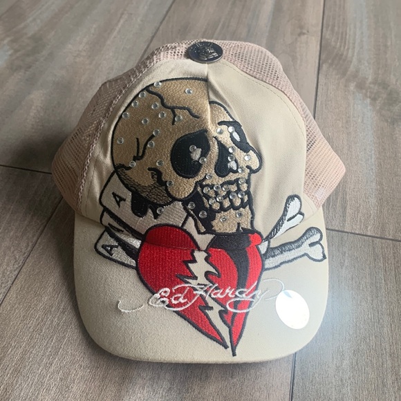 Ed Hardy Accessories - Ed Hardy Trucker Hat 🔥
